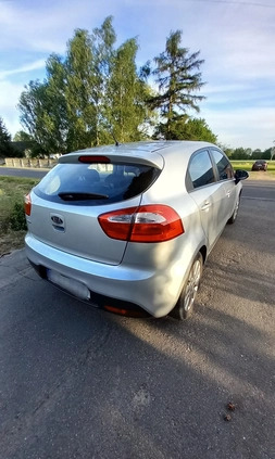 Kia Rio cena 27900 przebieg: 185000, rok produkcji 2012 z Ryki małe 106